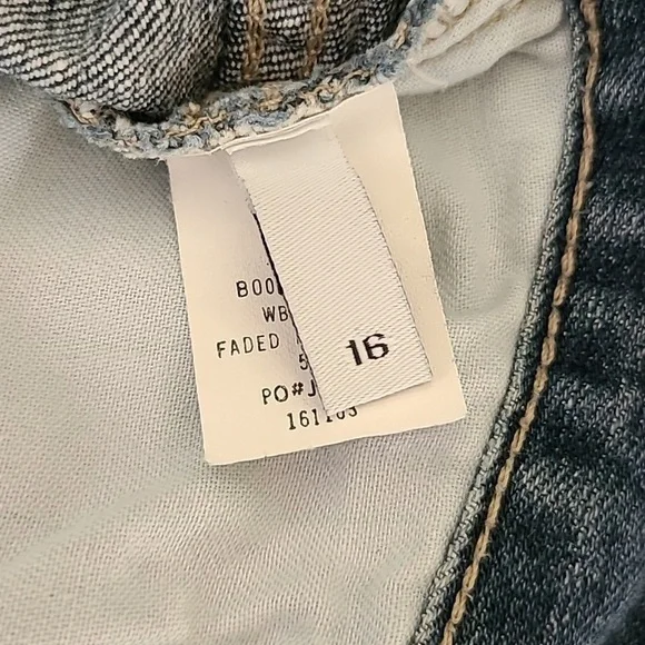 CALVIN KLEIN Women's Light Wash Bootcut Jeans, size 16 (run small) - Picture 9 of 10